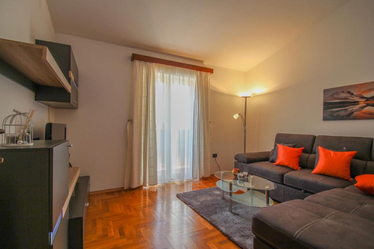 Apartment Nada *